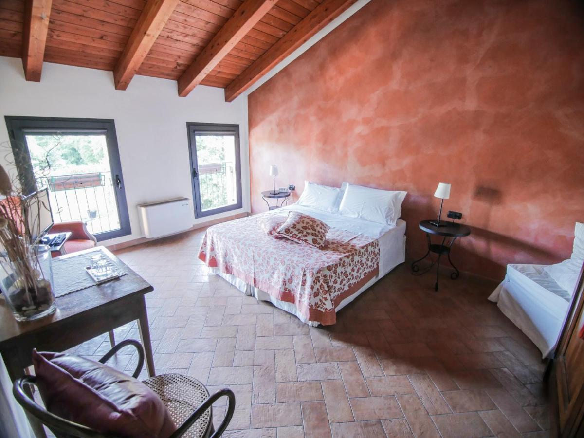 Quattrocolli B&B Quattro Castella Kültér fotó